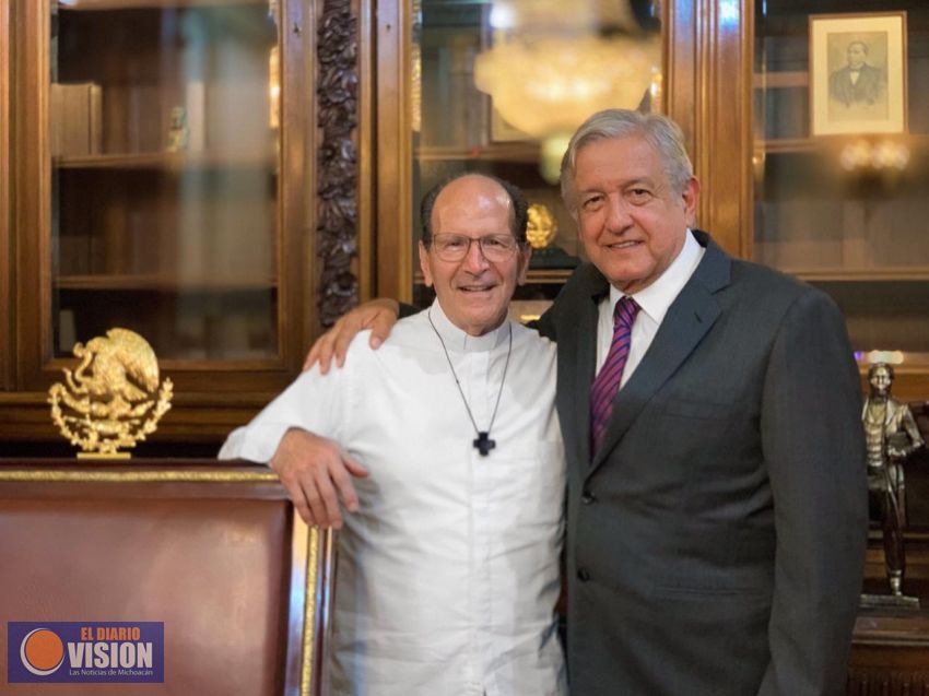 Se reúne AMLO con el Padre Solalinde 