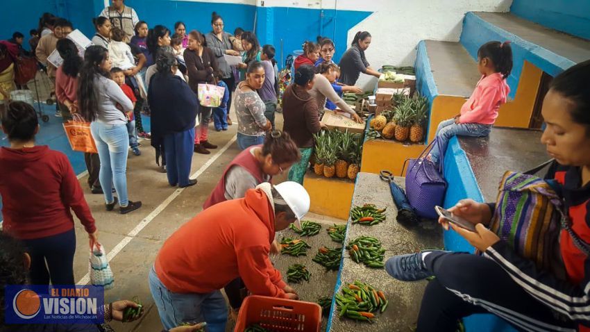 Arranca el programa apoyo alimentario a las familias de Tingambato 