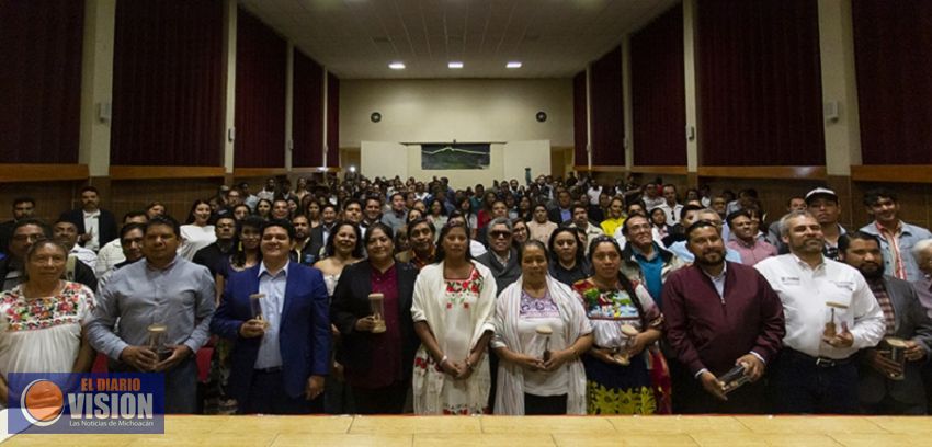 No tengo derecho a fallarles como diputada: Celeste Ascencio