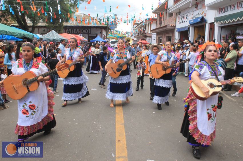 Más de 100 mil visitantes en la Feria Internacional de la Guitarra y una derrama de 30 millones