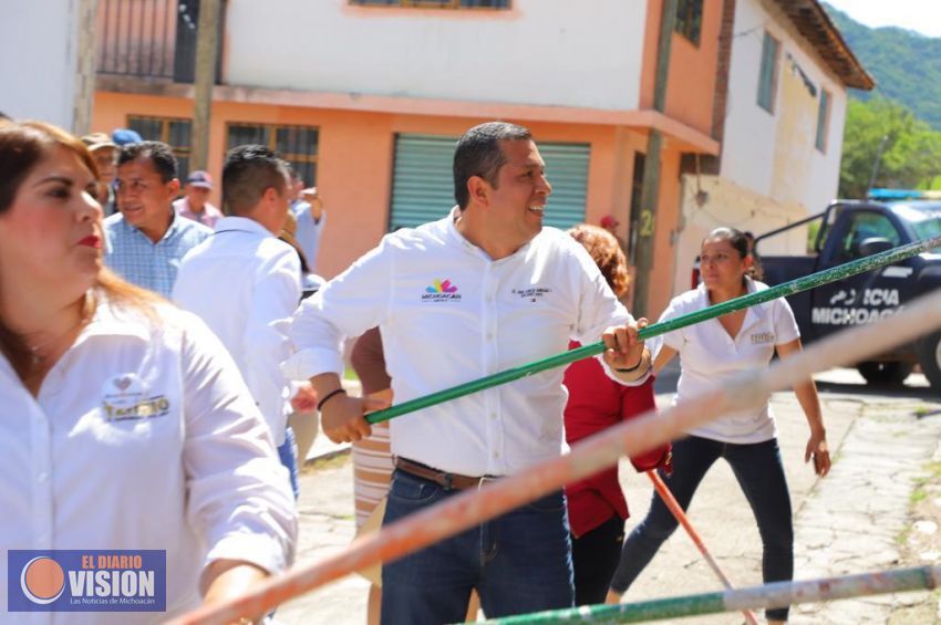 Sedesoh contribuye a la eliminación de carencias en las viviendas de Tzitzio
