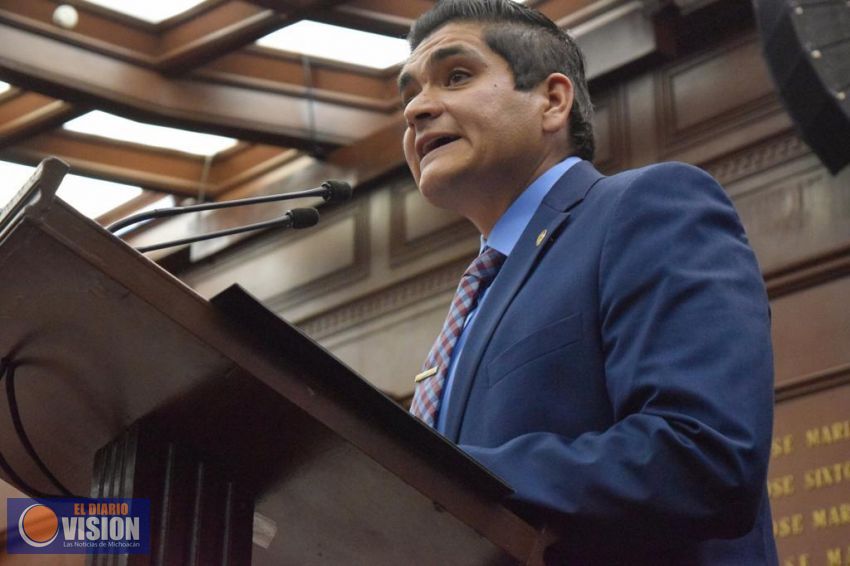 Solicita Arturo Hernández aumento del 30% a municipios y estados en el ramo 28