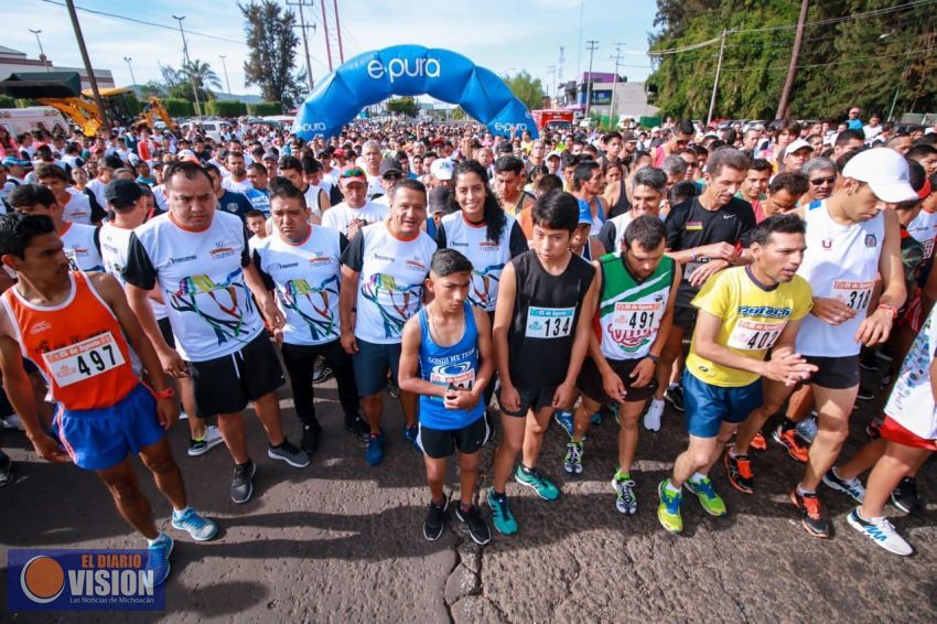 Participan más de mil corredores en 16a Carrera Atlética Radiorama