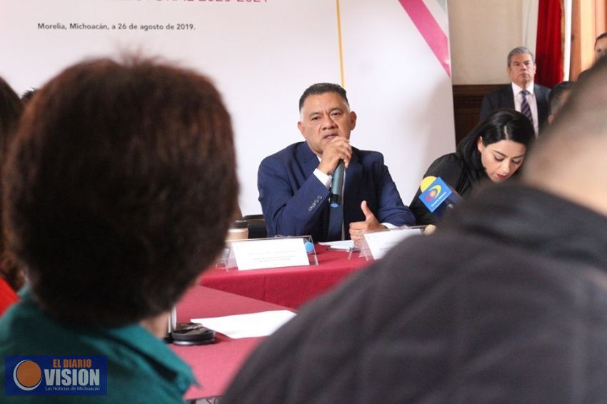 Fermín Bernabé se pronuncia por abatir la violencia política contra la mujer