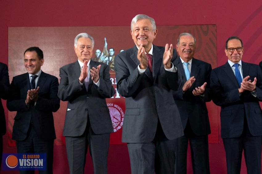 Plantea Slim más inversiones tras pacto