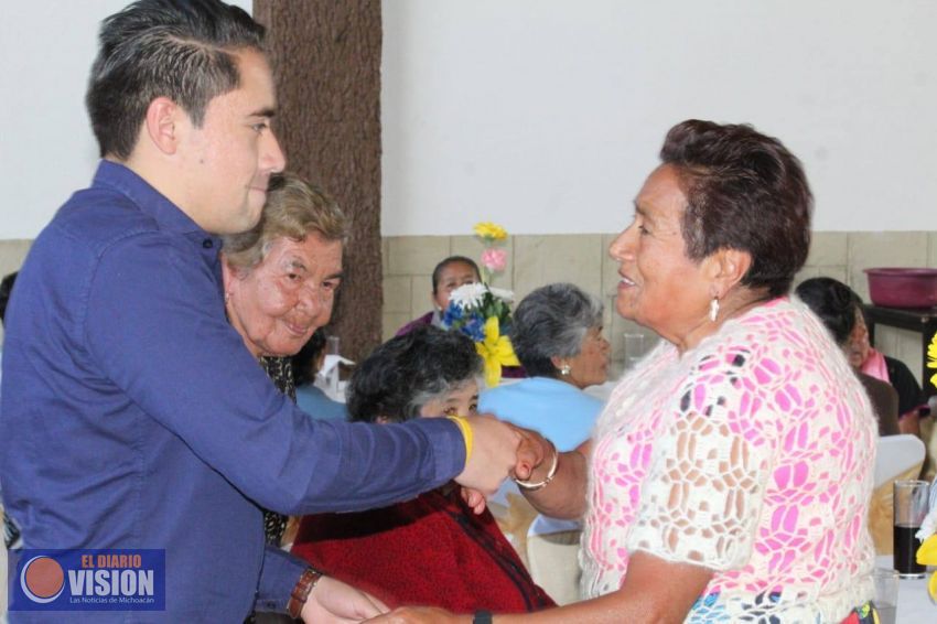 Adultos mayores, un ejemplo y referentes de nuestro municipio: Edil José Manuel Caballero Estrada 