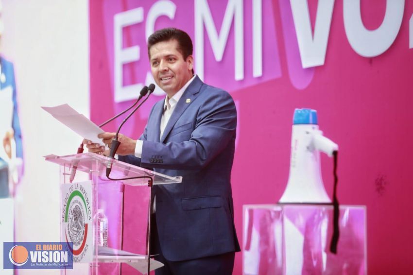 Toño García presenta su Primer Informe Legislativo, como Senador de la República 