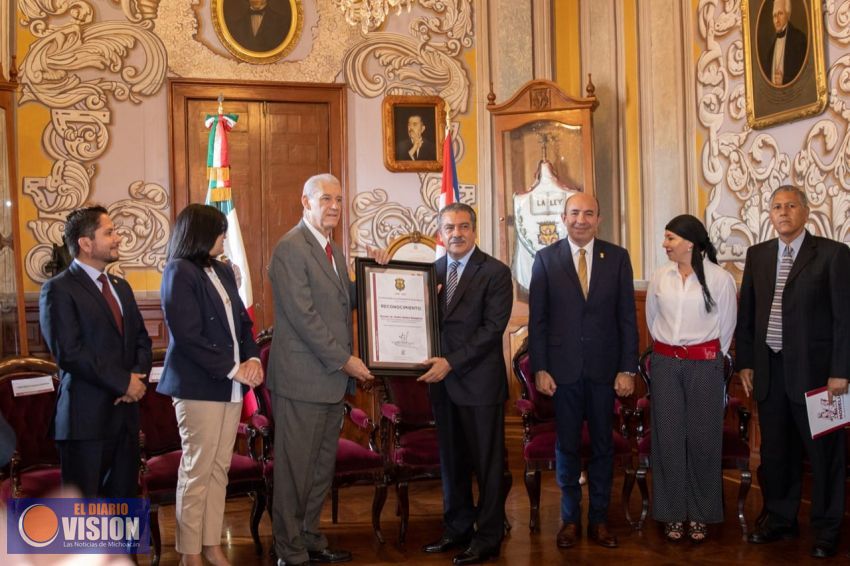 Fortalece Raúl Morón lazos de unión entre Morelia y la República de Cuba