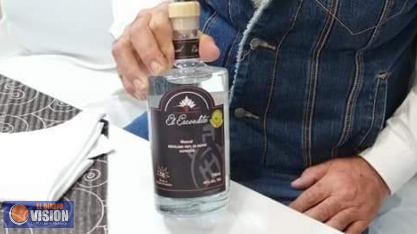 Mezcales michoacanos de la UEPAMM, de los mejores del mundo 