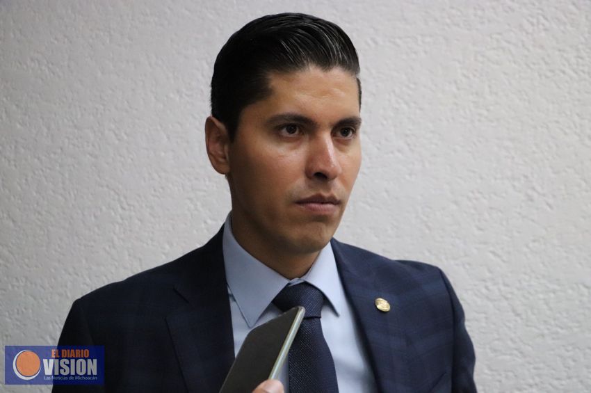 Morelianos no deben pagar platos rotos de malos manejos en el Ooapas: Javier Paredes 
