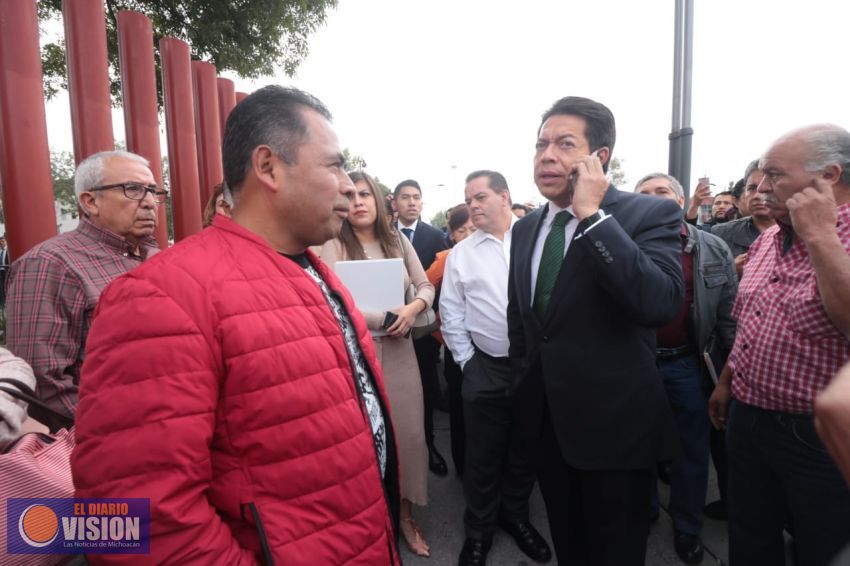 Integrantes de la CNTE bloquean nuevamente los accesos a la Cámara de Diputados; Suspenden sesión 