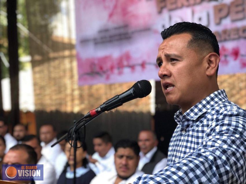 Morena impulsa la reivindicación de las profesoras y profesores mexicanos:Torres Piña