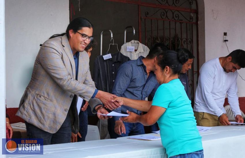 Premian a los ganadores del XXXVI Concurso Artesanal de Textiles de Patakua, Bordado, Juguetería 