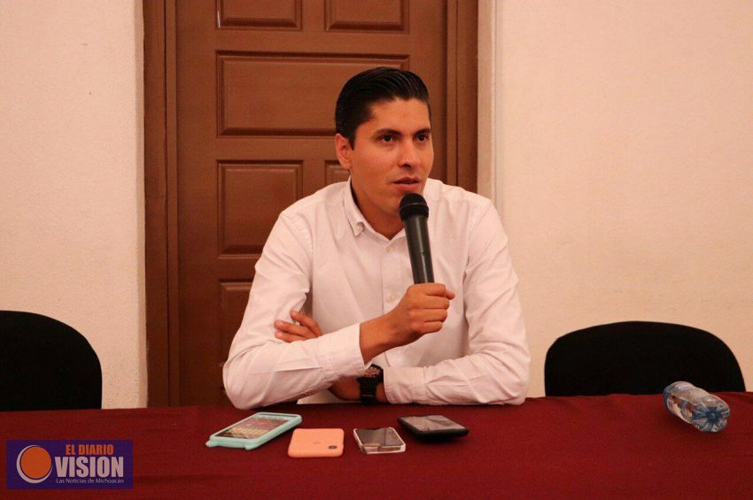 México tiene un Presidente omiso: Javier Paredes 
