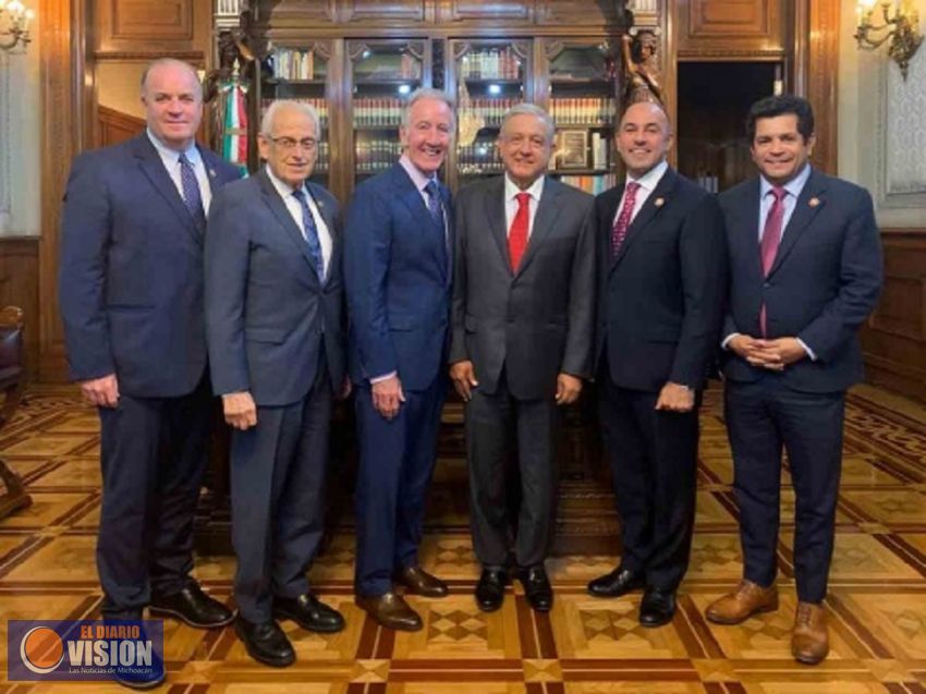 López Obrador se reúne con legisladores de EU