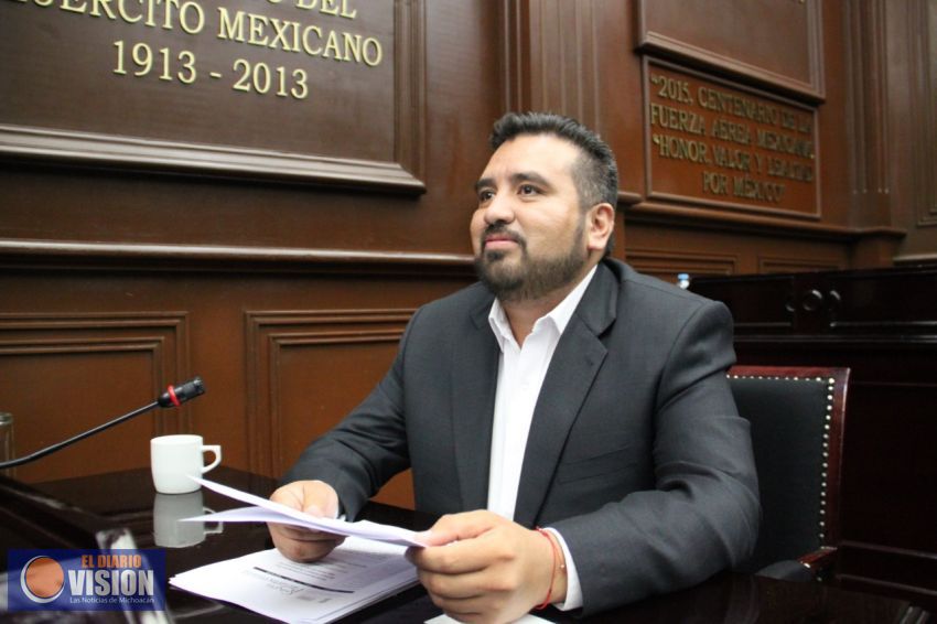En Michoacán se debe  cristalizar Ley de Remuneraciones este año: Erik Juárez