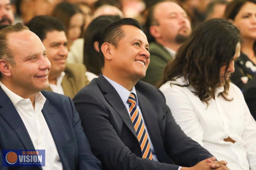 Por ley, se acabaron privilegios y sueldazos de funcionarios: Torres Piña