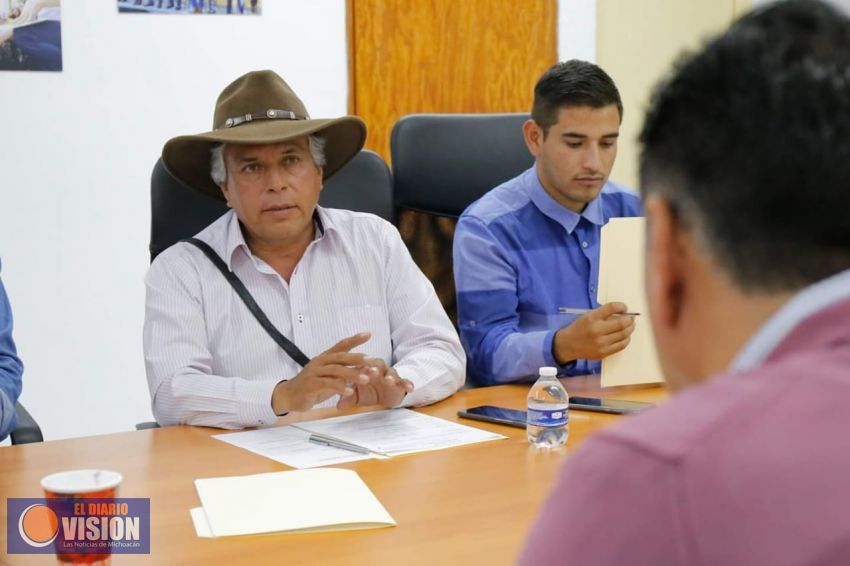 Fortalece el PRD alianza con organizaciones campesinas 