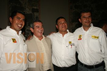 Gestionaremos desde el Congreso un mejor recurso para Uruapan: Juan Manzo