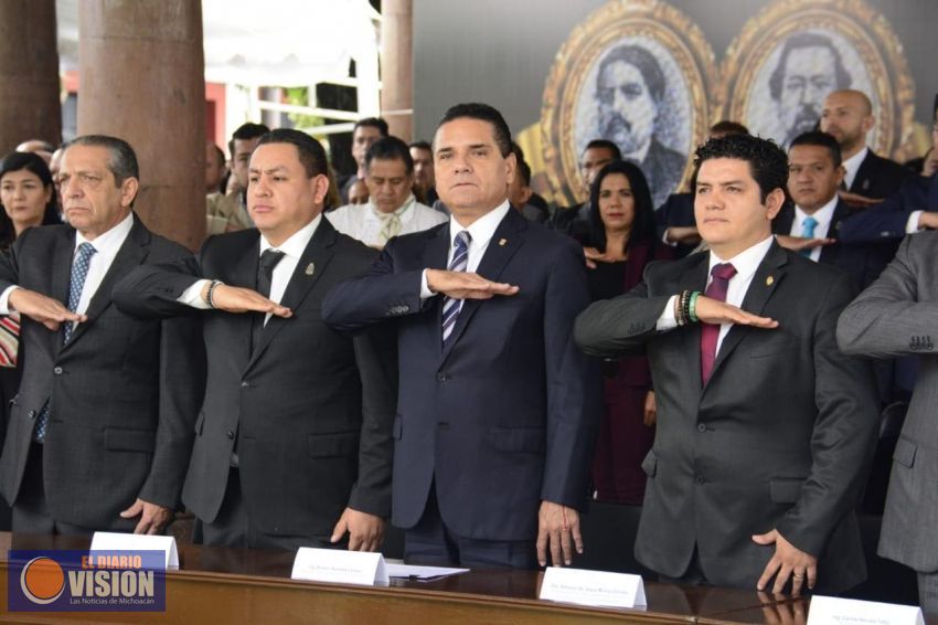 Asiste Poder Legislativo a acto cívico por el CLIV aniversario luctuoso de los Mártires de Uruapan 