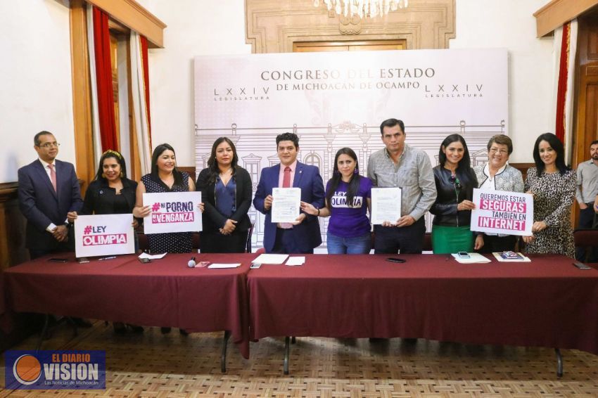 Reciben diputados propuesta de iniciativa de la Ley Olimpia