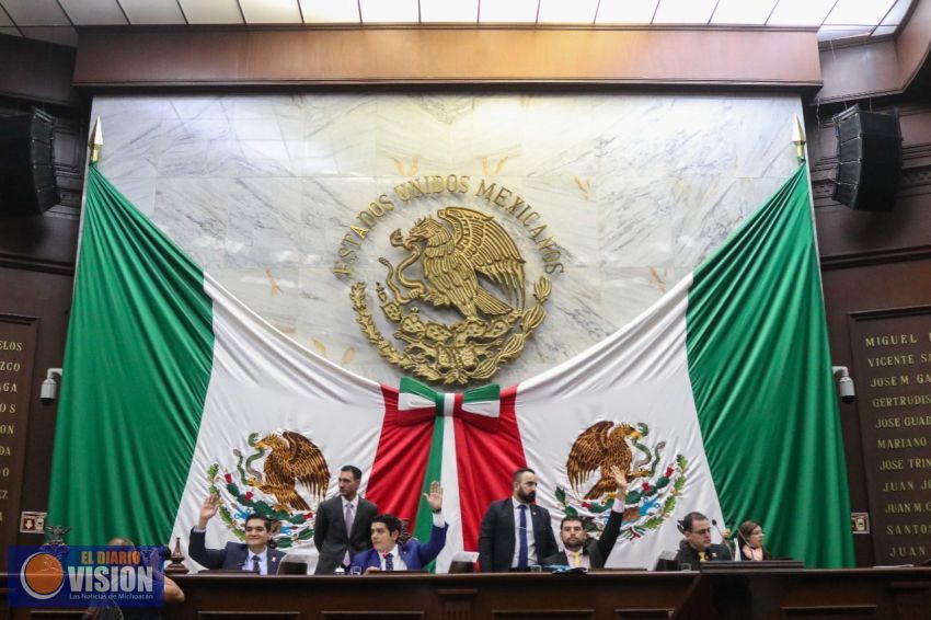 Exhortan diputados a frenar el cobro de cuotas de inscripción
