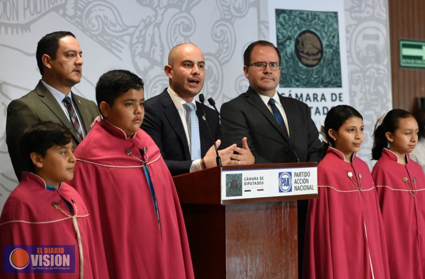 Reconocen talento de los niños cantores de Morelia; aperturan sesión en Cámara de Diputados 