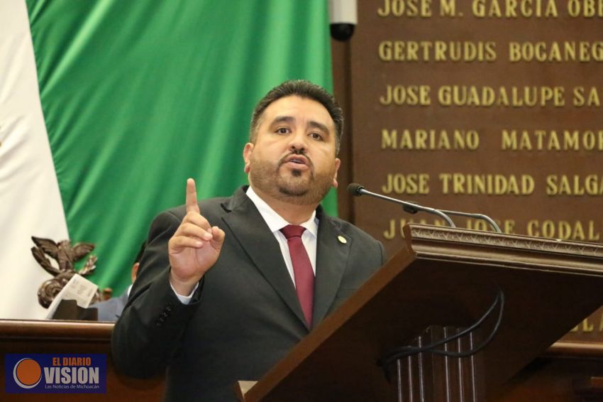 Garantizar el derecho a la identidad de los menores propone Erik Juárez