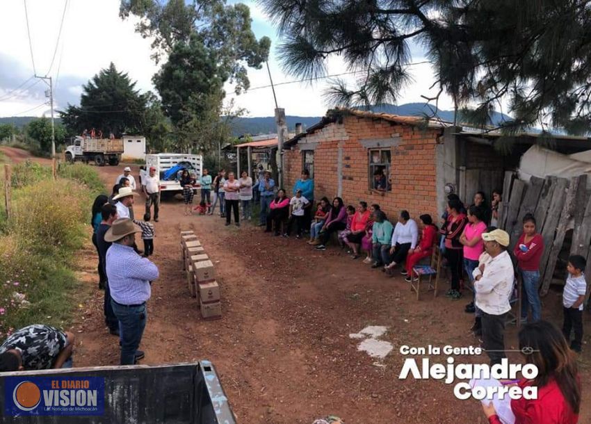 Alejandro Correa, visitó la comunidad de La Mesa Colorada