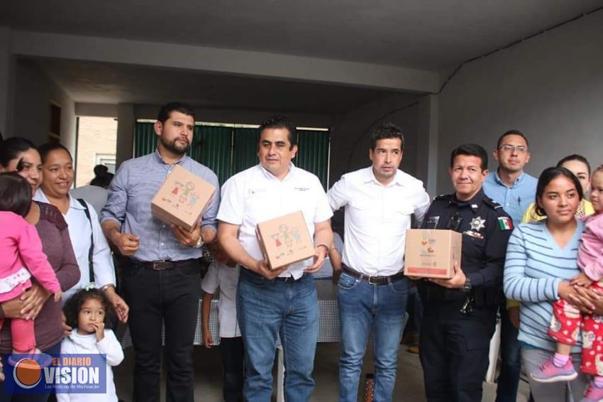 Octavio Ocampo realiza gira de trabajo en Tuxpan y se reúne con autoridades auxiliares