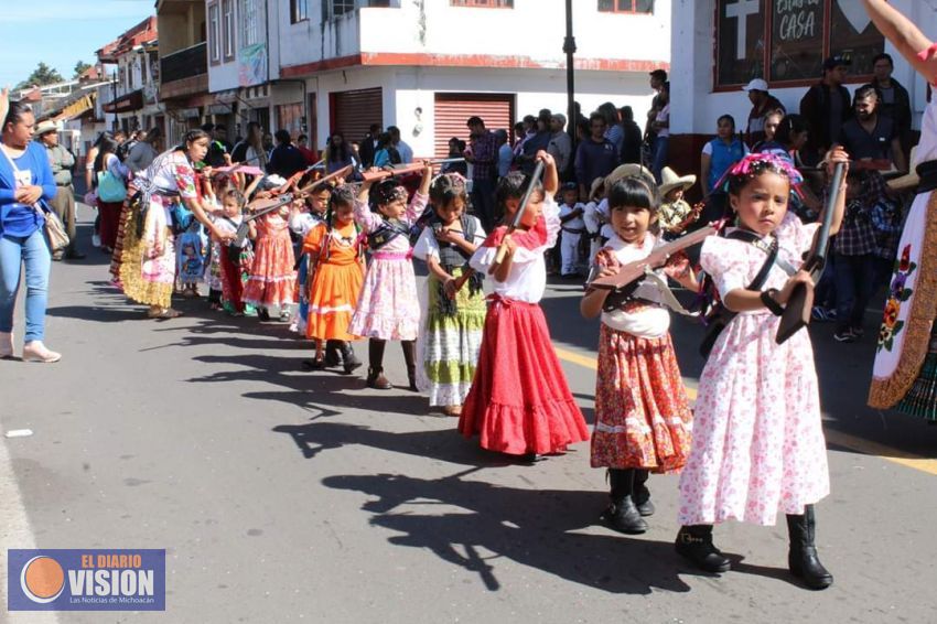 Se realizó el tradicional desfile cívico-deportivo del 109 aniversario de la Revolución Mexicana