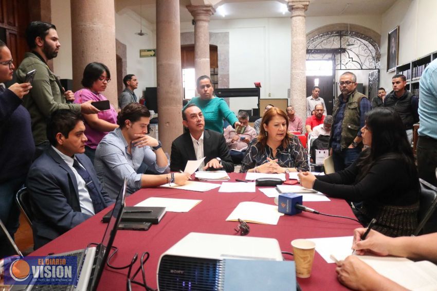 Avanza en Comisión de Gobernación solución para la Junta Local de Caminos