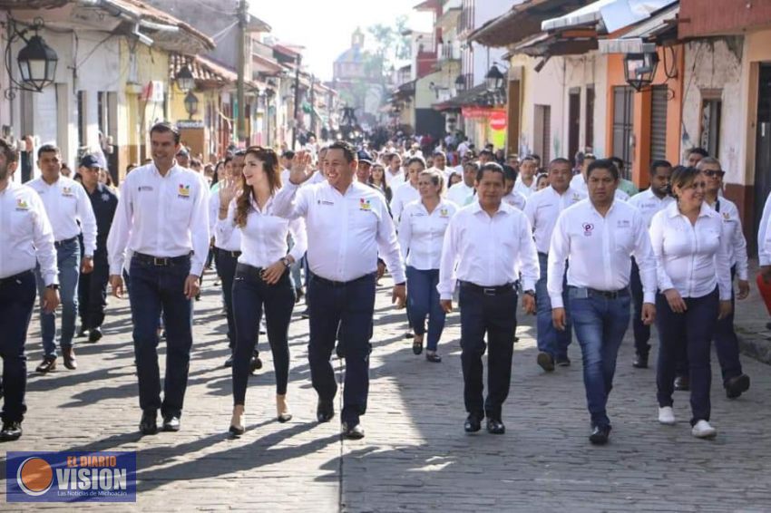 Uruapan conmemora el CIX aniversario del inicio de la Revolución Mexicana.
