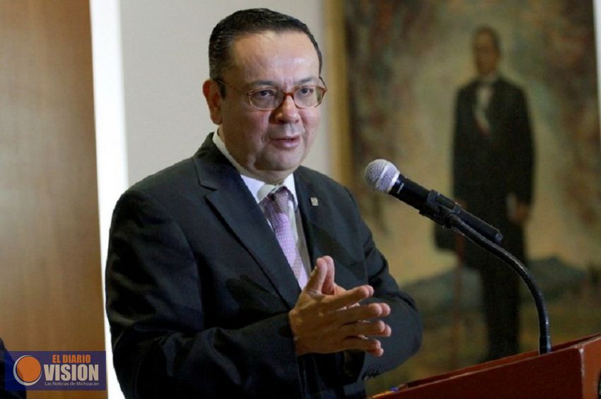Senadores de Morena exhortan al gobernador Silvano Aureoles deje de comprometer programas sociales