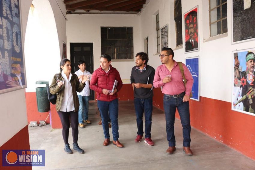 Inaugura José Manuel Estrada Caballero extensión de 110 obras de la XV Muestra Bienal.