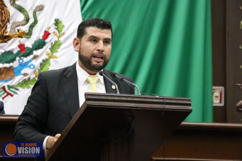 Octavio Ocampo propone entregar el Premio Estatal anual al Mérito Forestal