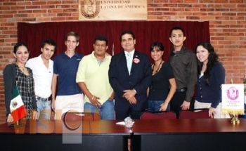 Sostiene Silvano Aureoles encuentro con alumnos de la UNLA