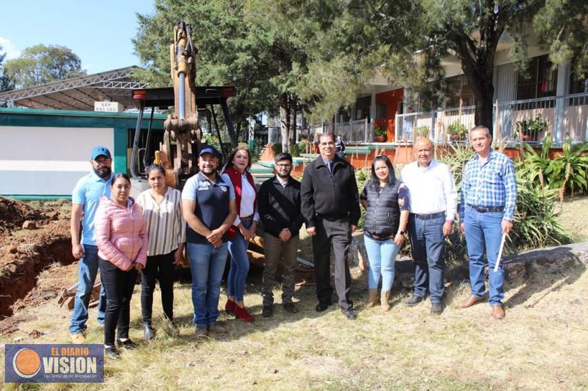 Lupe Coria, dio el banderazo de arranque a varías obras en la cabecera municipal