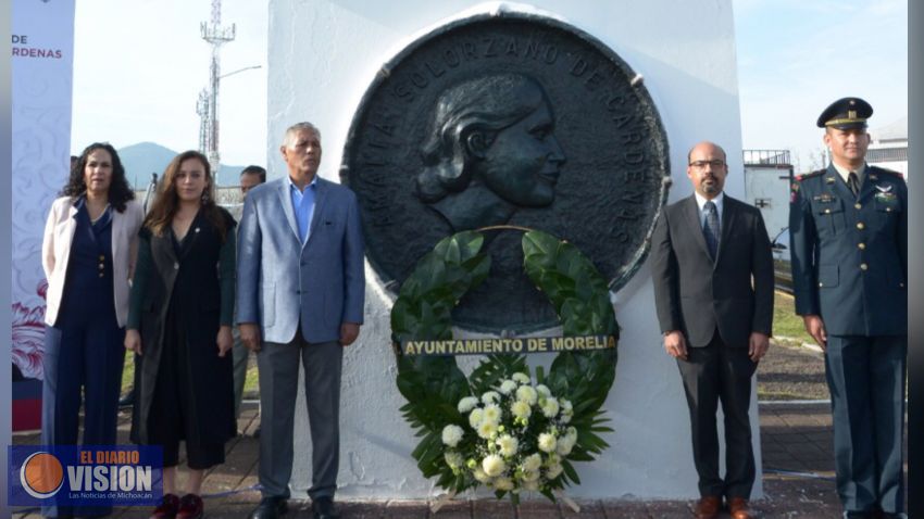 Ayuntamiento conmemora XI Aniversario Luctuoso Amalia Solórzano