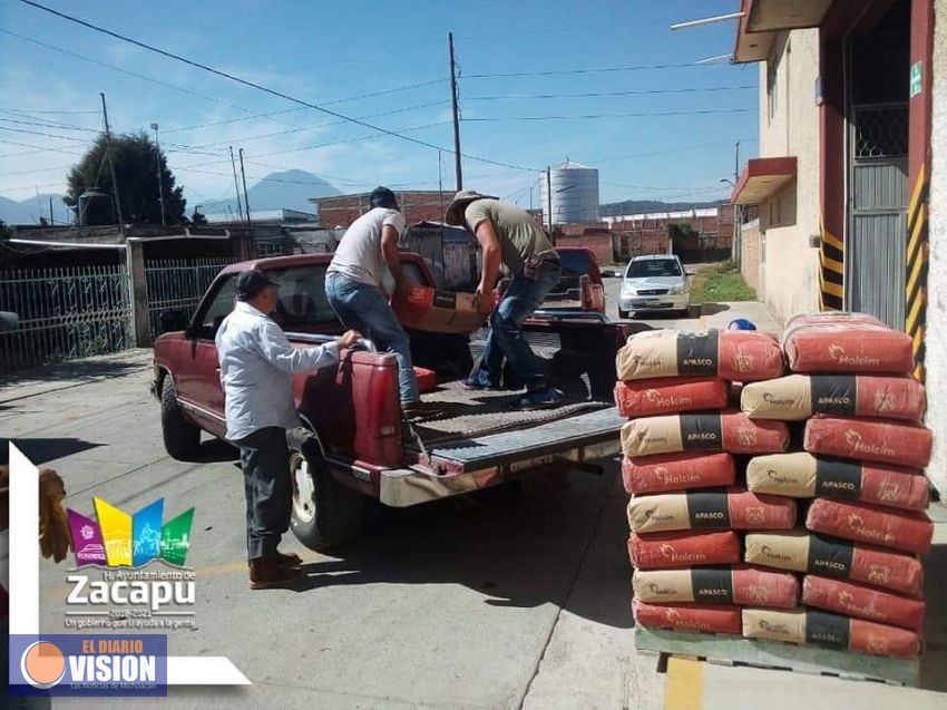 Ayuntamiento de Zacapu, entregó material para construcción a bajo costo
