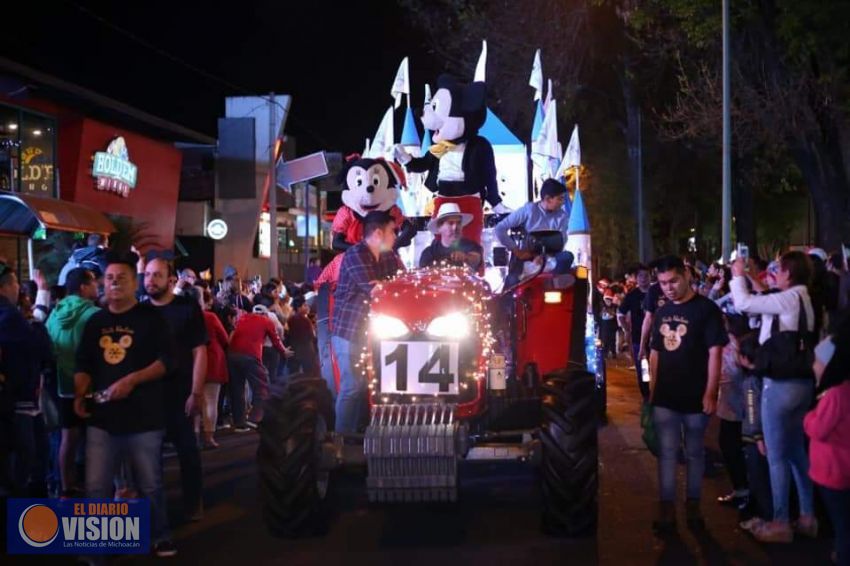 Más de 50 mil personas disfrutaron la Caravana Navideña