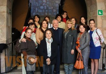 Genovevo Figueroa sostiene encuentro con mujeres empresarias de Morelia 