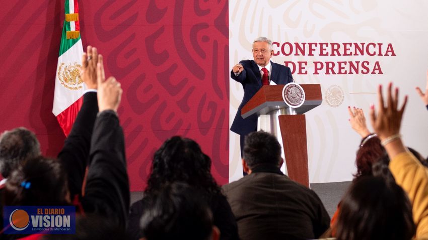 El Presidente podría presentar iniciativas preferente en cualquier momento: Morena