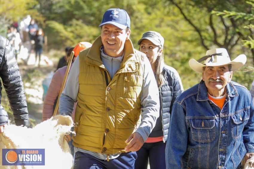 Toño García limpia Cointzio y Pátzcuaro 