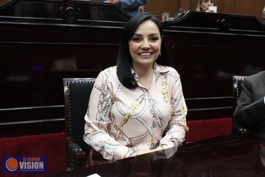 Llama Adriana Hernández a rescatar la niñez, fortalecer núcleos familiares y crear redes de apoyo