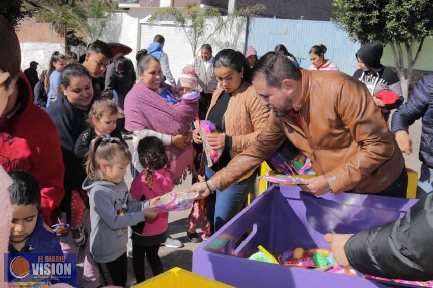 Beneficia Tren de Las Sonrisas a más de 7 mil niñas y niños del Distrito Puruándiro: Humberto