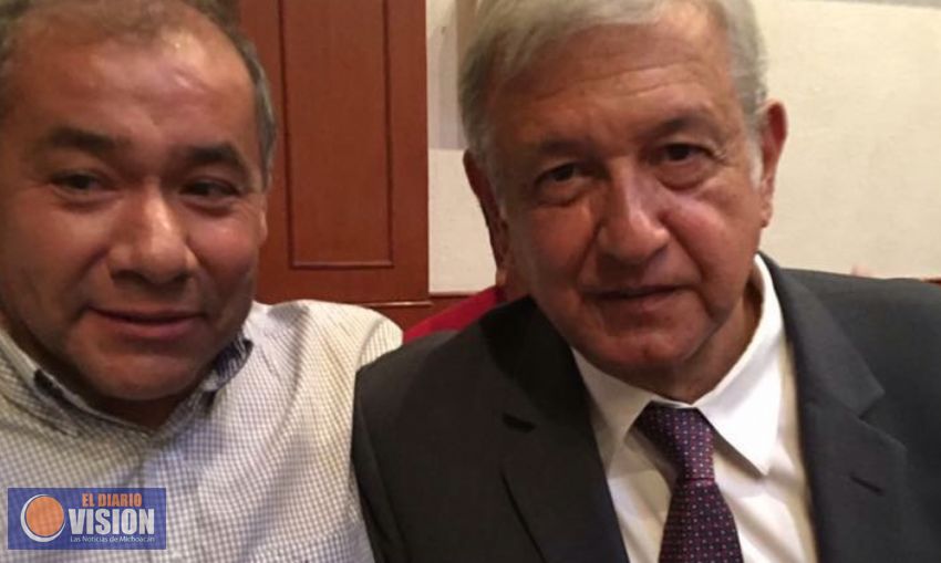 Le fallan a López Obrador en Maravatío, Subdelegado regional de Hidalgo lucra con becas 