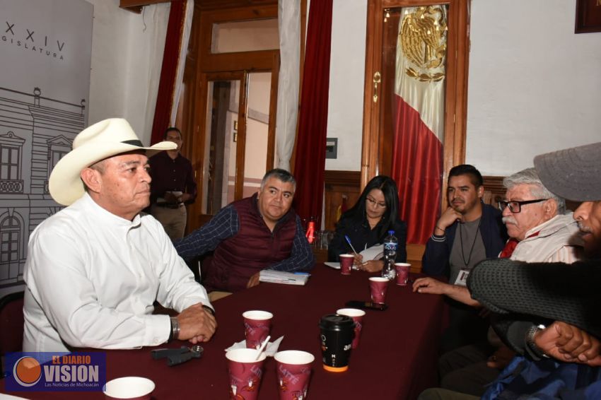 Legítima la exigencia de pago de los docentes: Salvador Arvizu
