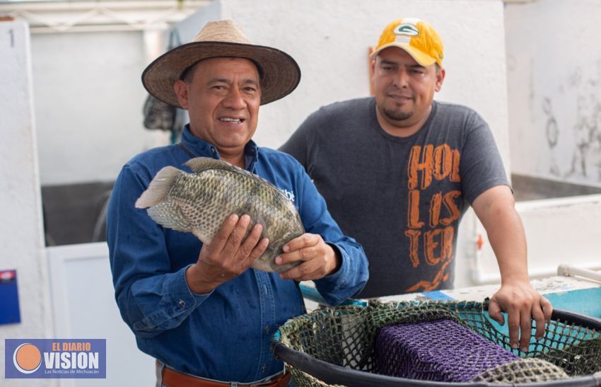 Promoverá Fermín Bernabé gestiones  en beneficio de productores pesqueros