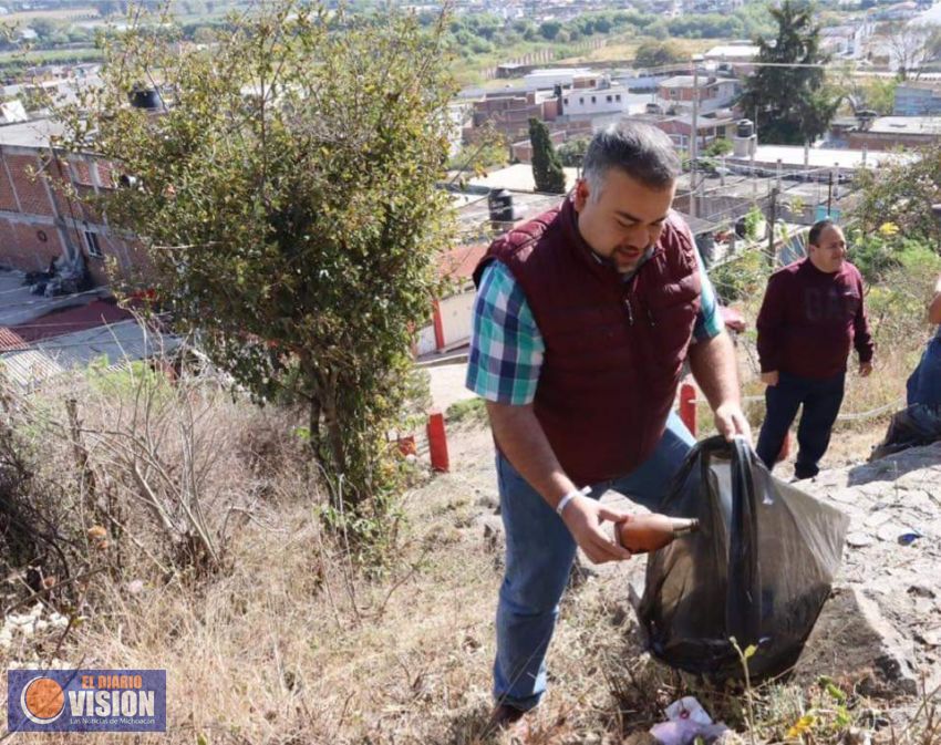 Jesús Mora, encabeza jornada de limpieza en las comunidades Pueblita y al Cerro de la Cruz